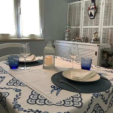 Oda ve Kahvaltı Faro Bianco Alghero